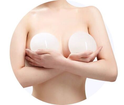 Aumento de senos con implantes